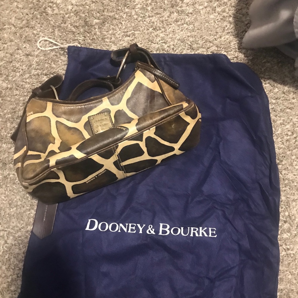 vintage giraffe print mini dooney&bourke purse